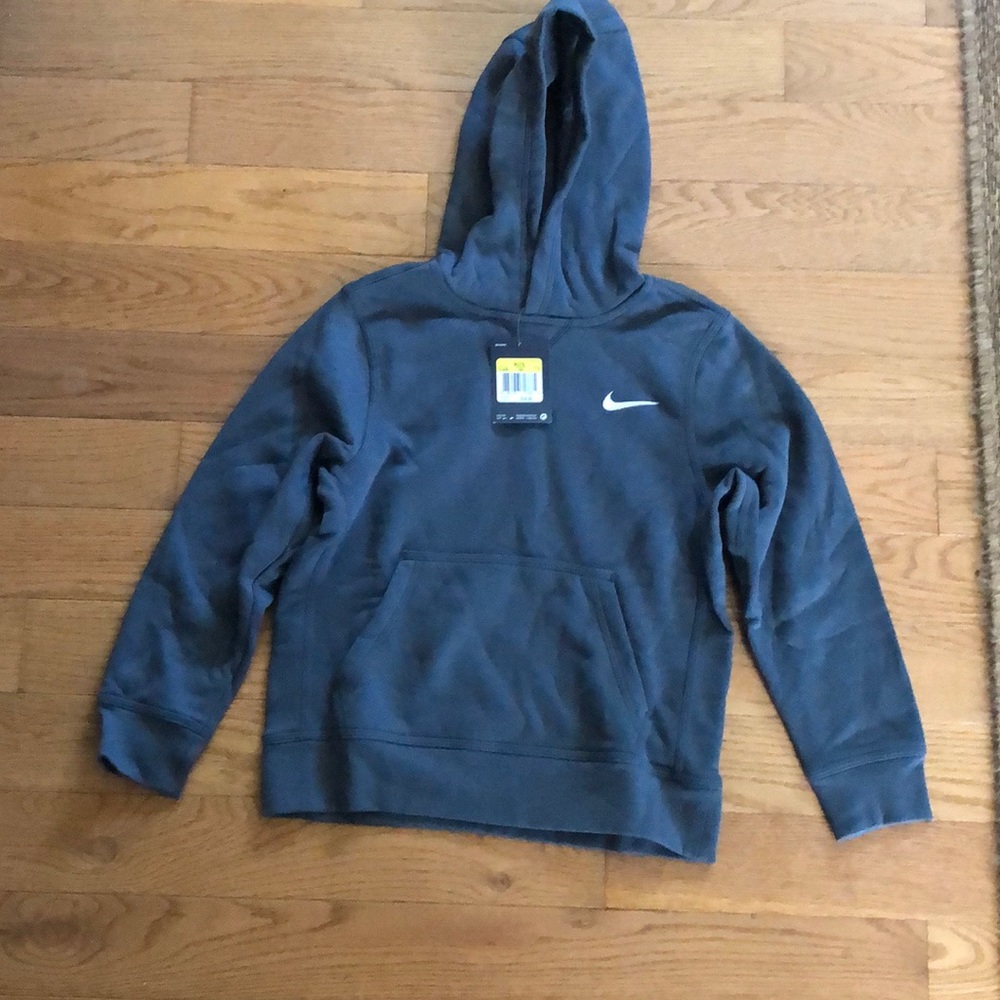 Nike hoodie, boys size small (little boys) NWT